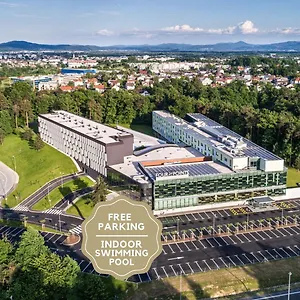 Hotel Four Points By Sheraton Mons ****