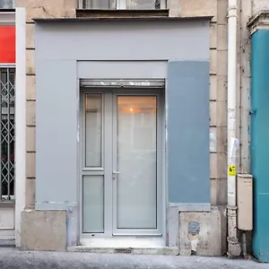 Near Le Moulin Rouge&montmartre Appartement
